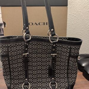Coach Signature Canvas Tote Bag in Black/Grey